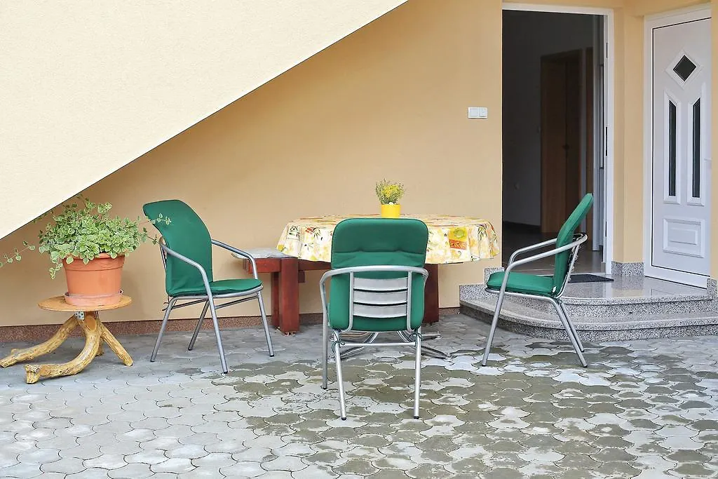 Apartment Robert Zadar 0*,  Croatia